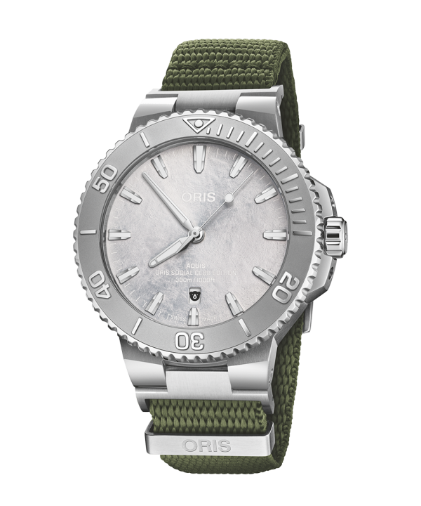 Oris Aquis Social Club Edition II 43.5 mm - 01 733 7789 4121-Set