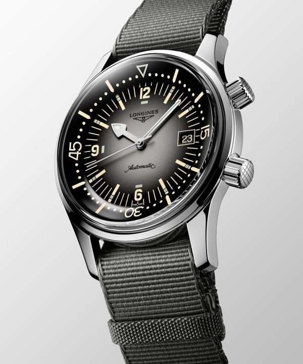 Longines Legend Diver 42mm - L3.774.4.70.2 - Bilde 2
